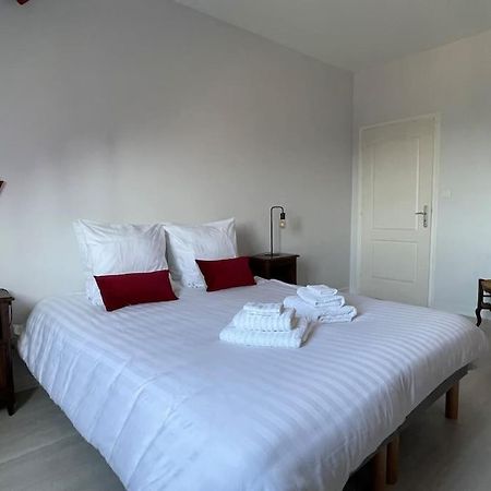 Gite Omaha 3 Etoiles - La Ferme Delaunay Saint-Come-du-Mont Kültér fotó