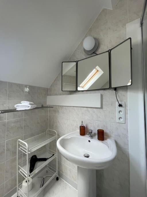 Gite Omaha 3 Etoiles - La Ferme Delaunay Saint-Come-du-Mont Kültér fotó